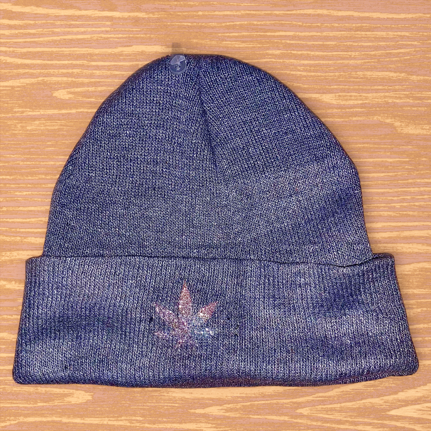 GRAY FLEECE LINED KNIT BEANIE WITH MARIJUANA LEAF