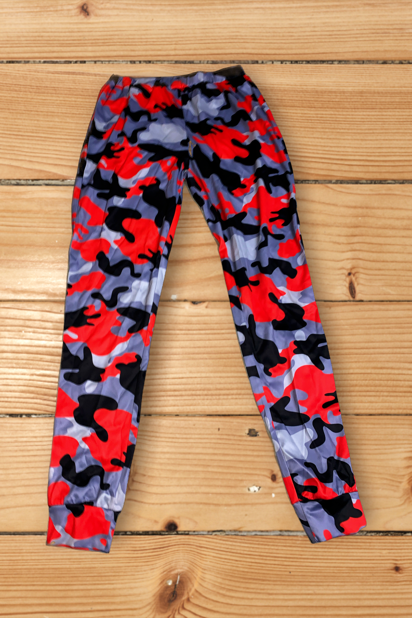 Ladies' Red Camouflage Two-Piece Sports Suit