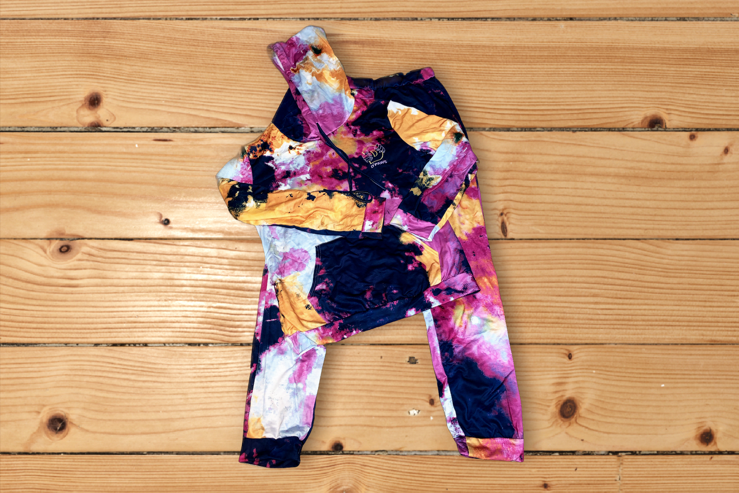 Ladies' Multi-Colored Two-Piece Casual Sports Suit with Embroidery